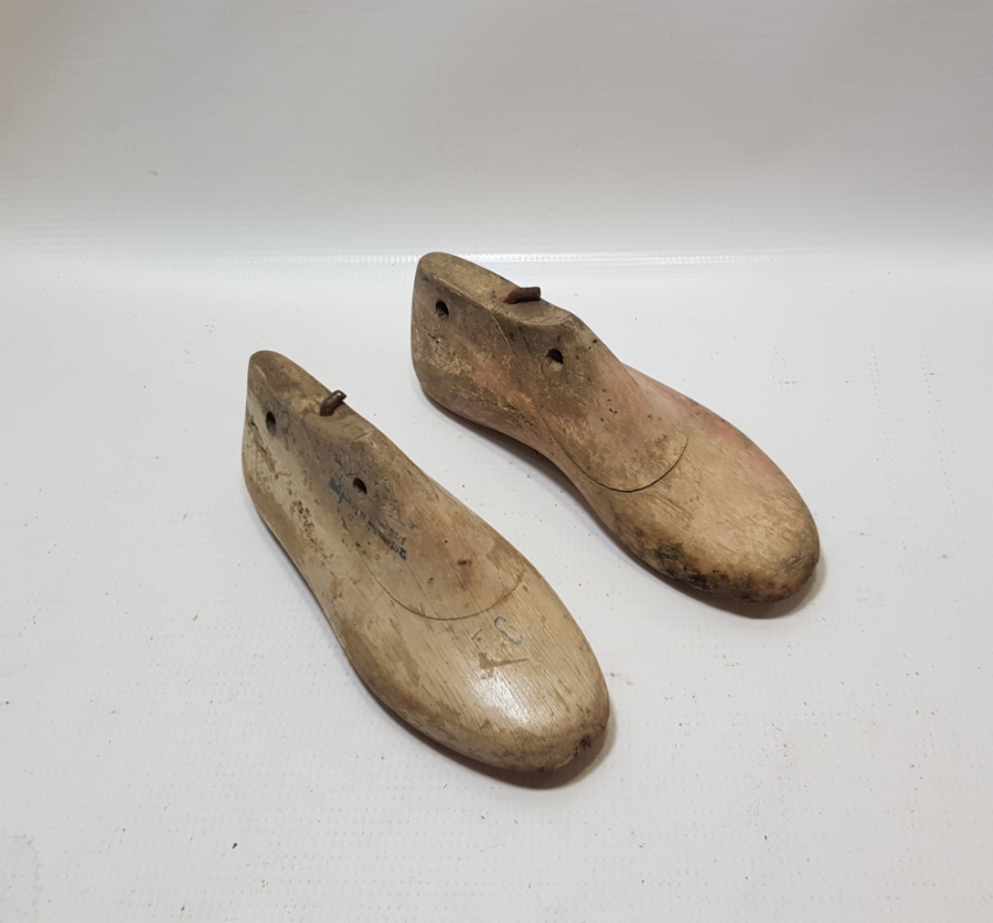 ANTİKA NADİR ÇOCUK İSKARPİNİ KALIBI