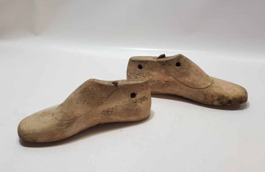 ANTİKA NADİR ÇOCUK İSKARPİNİ KALIBI