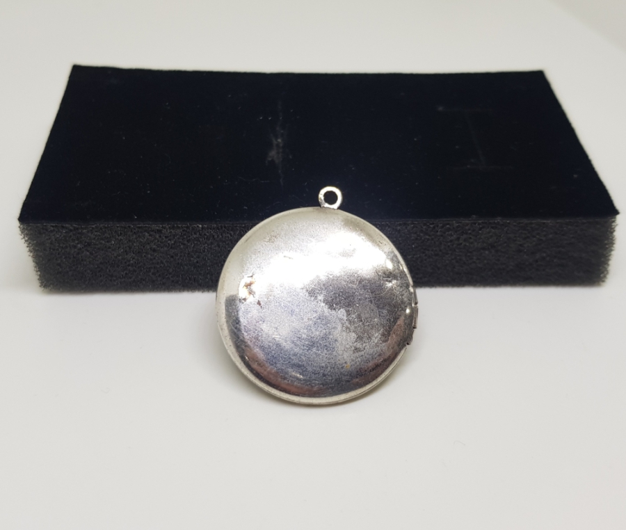 KABARTMA İŞÇİLİKLİ ANTİKA GÜMÜŞ KOLYE FOTOĞRAFLIK