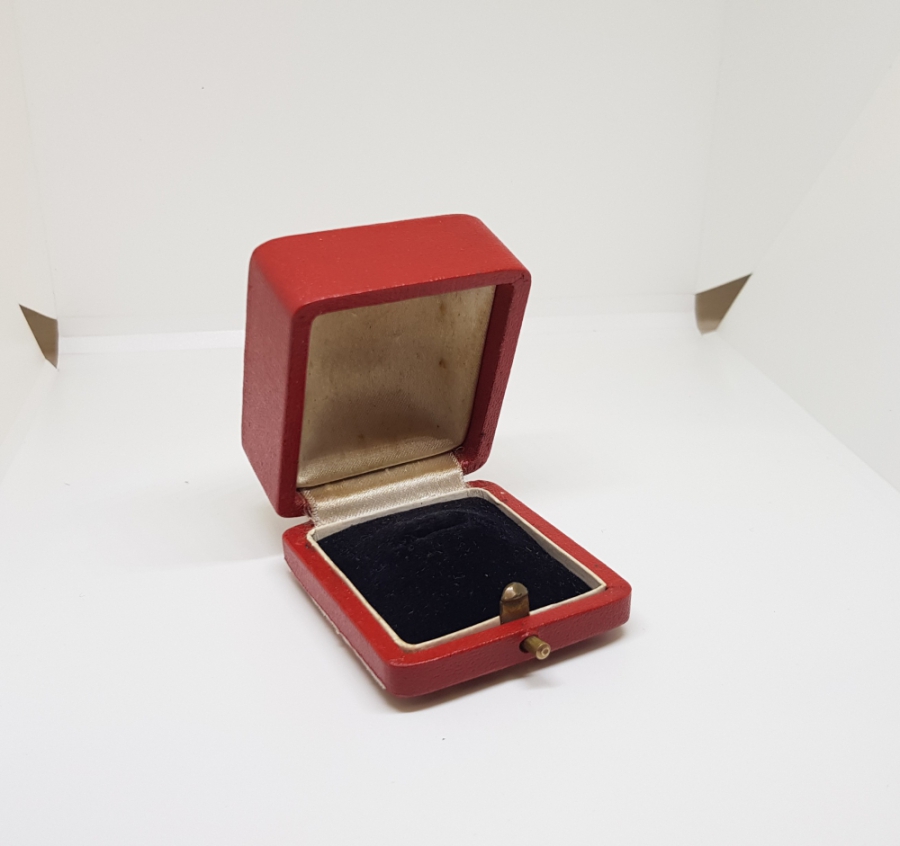 KOMPOZİT YAPIDA OSMANLI DÖNEMİ YÜZÜK KUTUSU