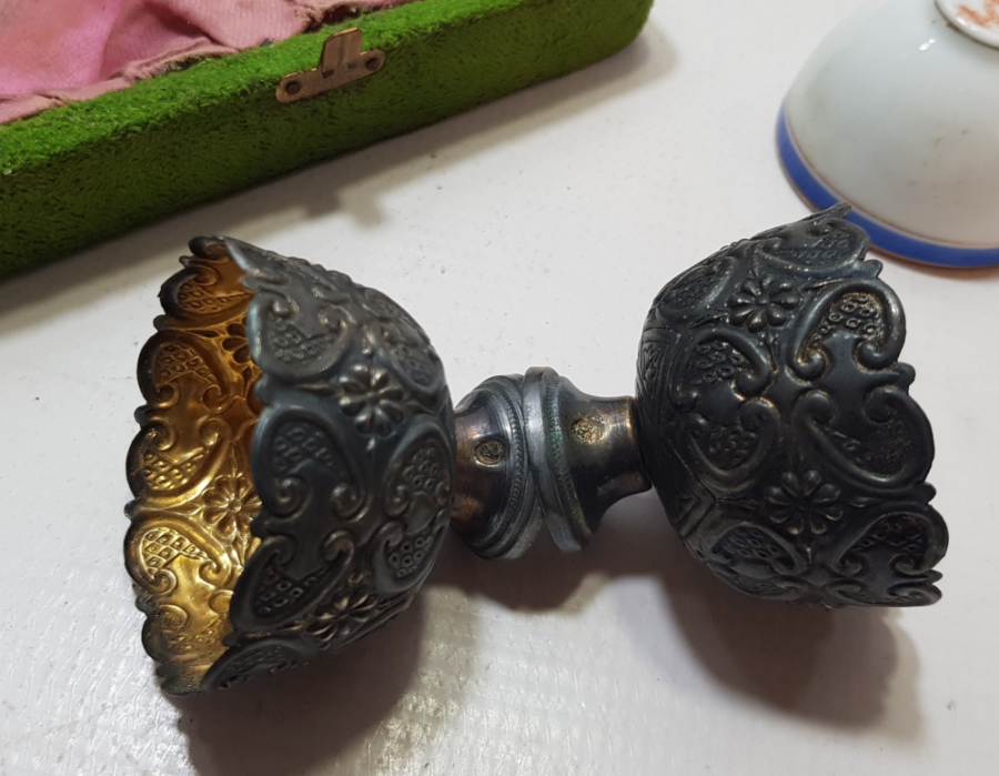 ORİJİNAL KUTUSUNDA TUĞRALI GÜMÜŞ İKİ ADET FİNCAN ZARFI