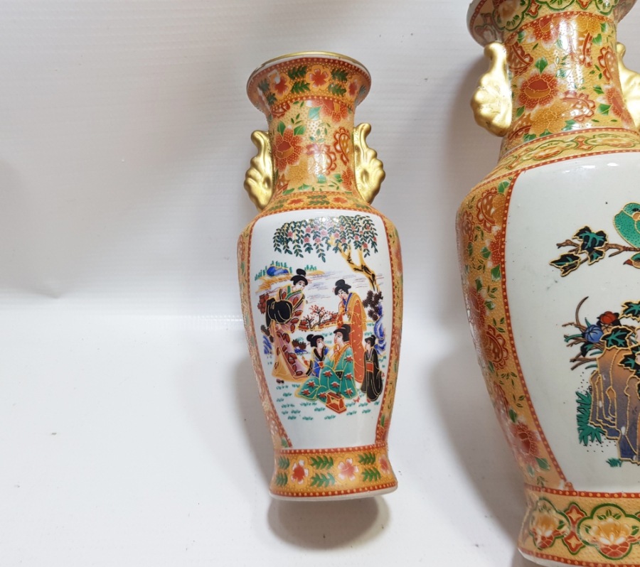 ESKİ ÇİN YAPIMI ALTIN VARAKLI ÜÇLÜ SET PORSELEN VAZO