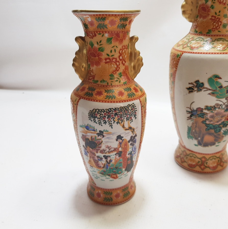 ESKİ ÇİN YAPIMI ALTIN VARAKLI ÜÇLÜ SET PORSELEN VAZO