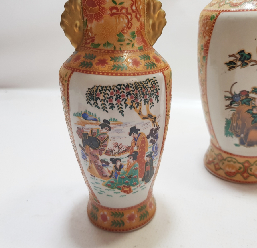 ESKİ ÇİN YAPIMI ALTIN VARAKLI ÜÇLÜ SET PORSELEN VAZO