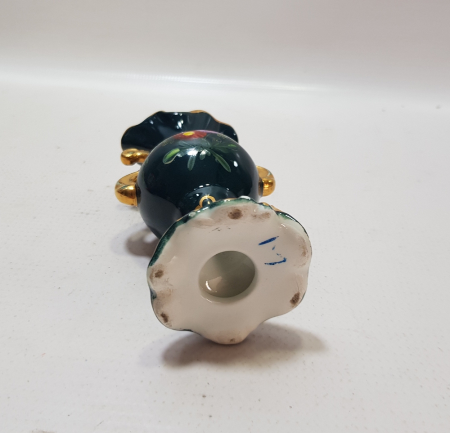 ALTI DAMGALI ALTIN VARAKLI VE EL BOYAMA ANTİKA VAZO