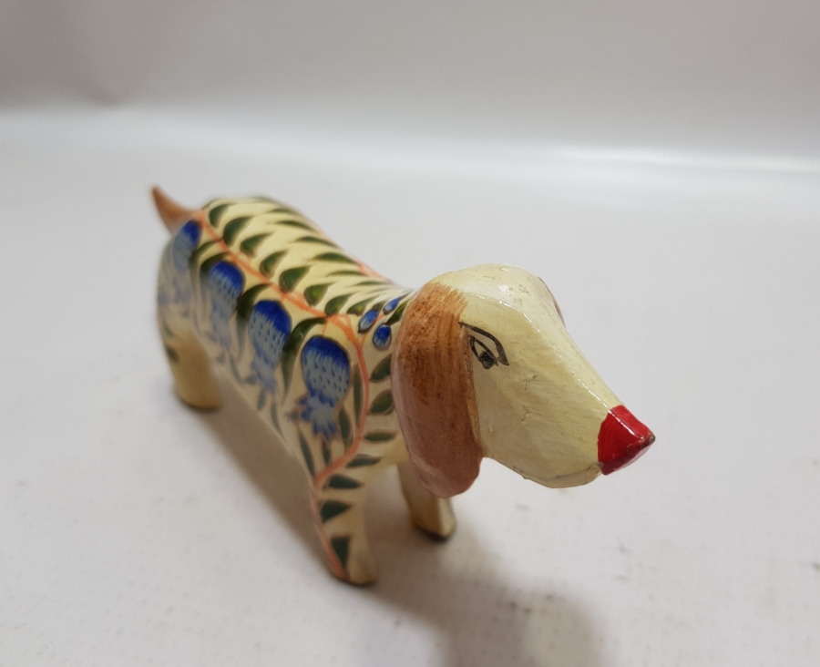 EL BOYAMA ANTİKA AHŞAP KÖPEK FİGÜRÜ