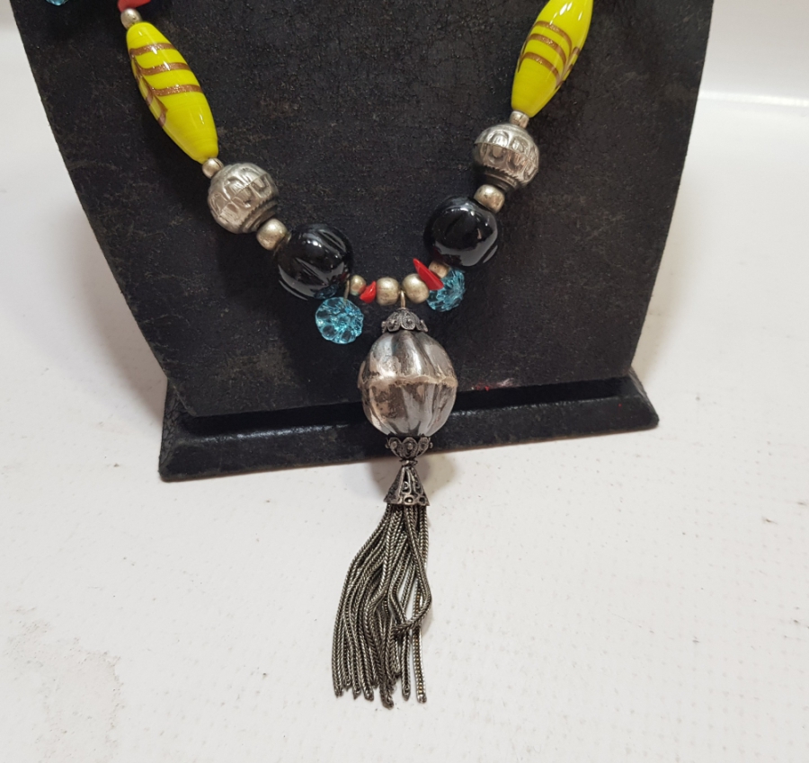 GÜMÜŞ -ALPAKA VE CAM PARÇALARDAN DİZAYN EDİLMİŞ ÖZEL YAPIM UZAK DOĞU GERDANLIK