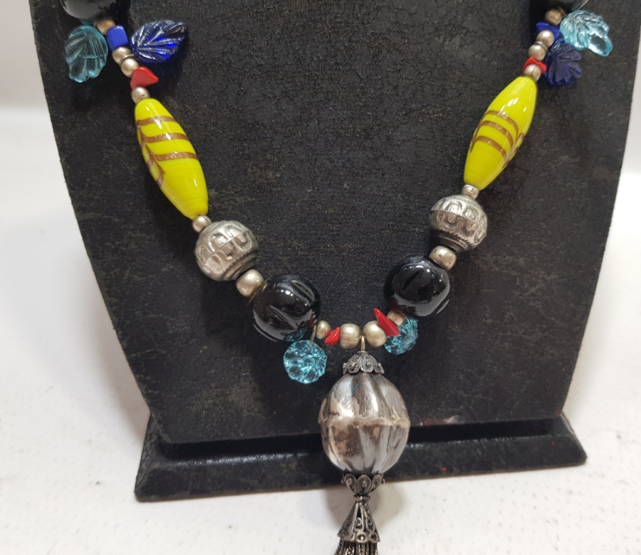 GÜMÜŞ -ALPAKA VE CAM PARÇALARDAN DİZAYN EDİLMİŞ ÖZEL YAPIM UZAK DOĞU GERDANLIK