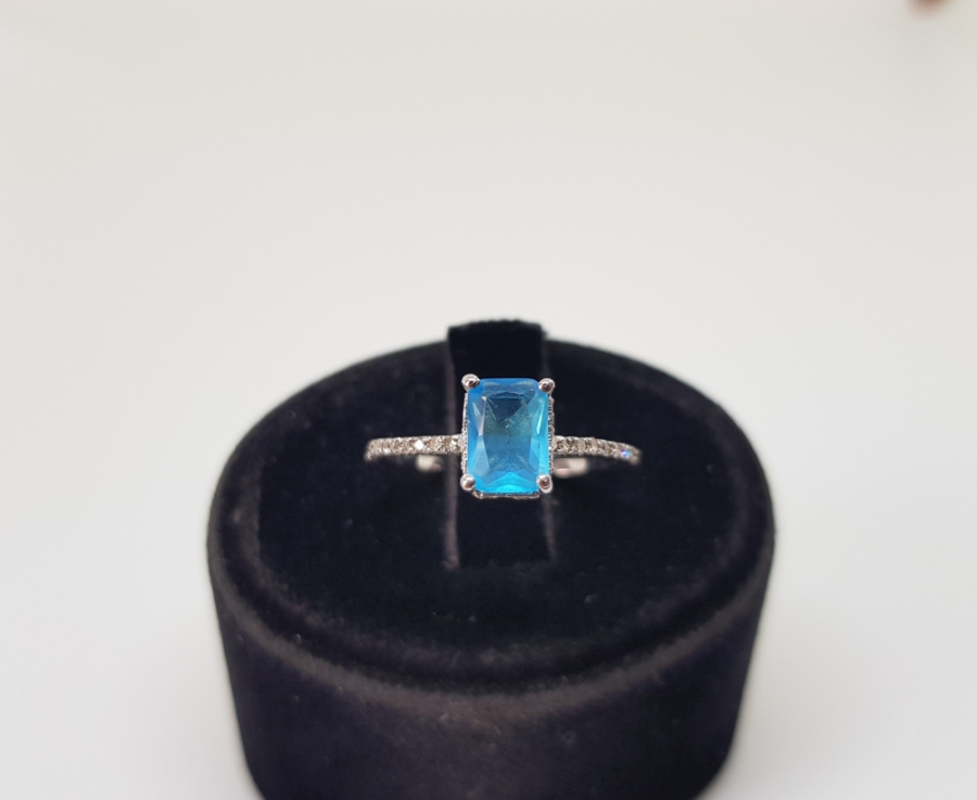 PIRLANTA VE AQUAMARİN TAŞLI FRANSIZ BAGET MODELİ YÜZÜK