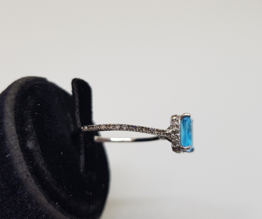 PIRLANTA VE AQUAMARİN TAŞLI FRANSIZ BAGET MODELİ YÜZÜK