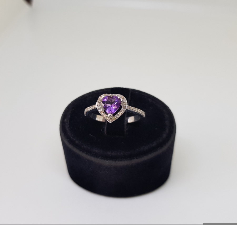 AMETİST E PIRLANTA TAŞLI KALPLİ MODEL YÜZÜK