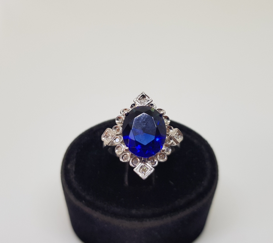 SAFİR VE PIRLANTA TAŞLI FASETA KESİMLİ YÜZÜK