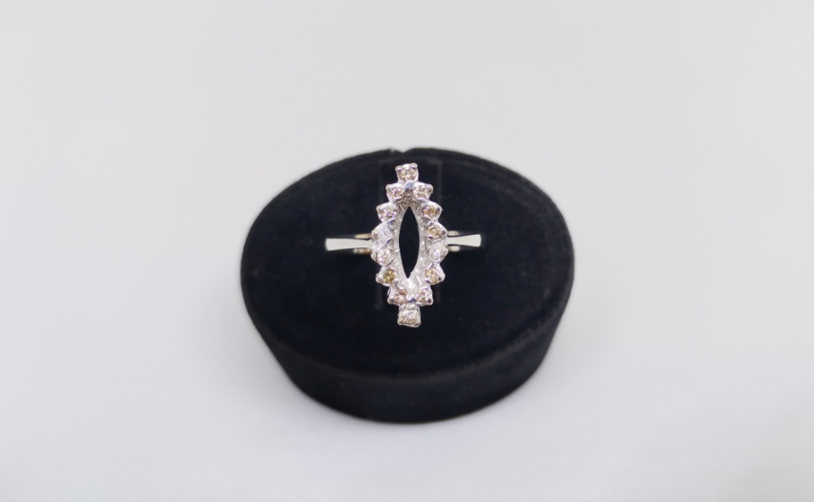 MEKİK MODELİ PIRLANTA TAŞLI YÜZÜK