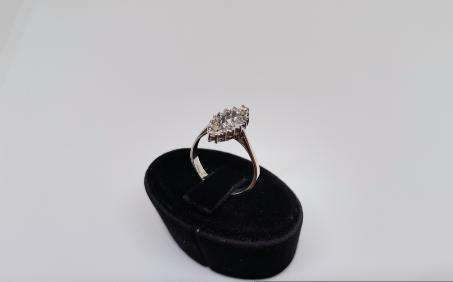 MEKİK MODELİ PIRLANTA TAŞLI YÜZÜK