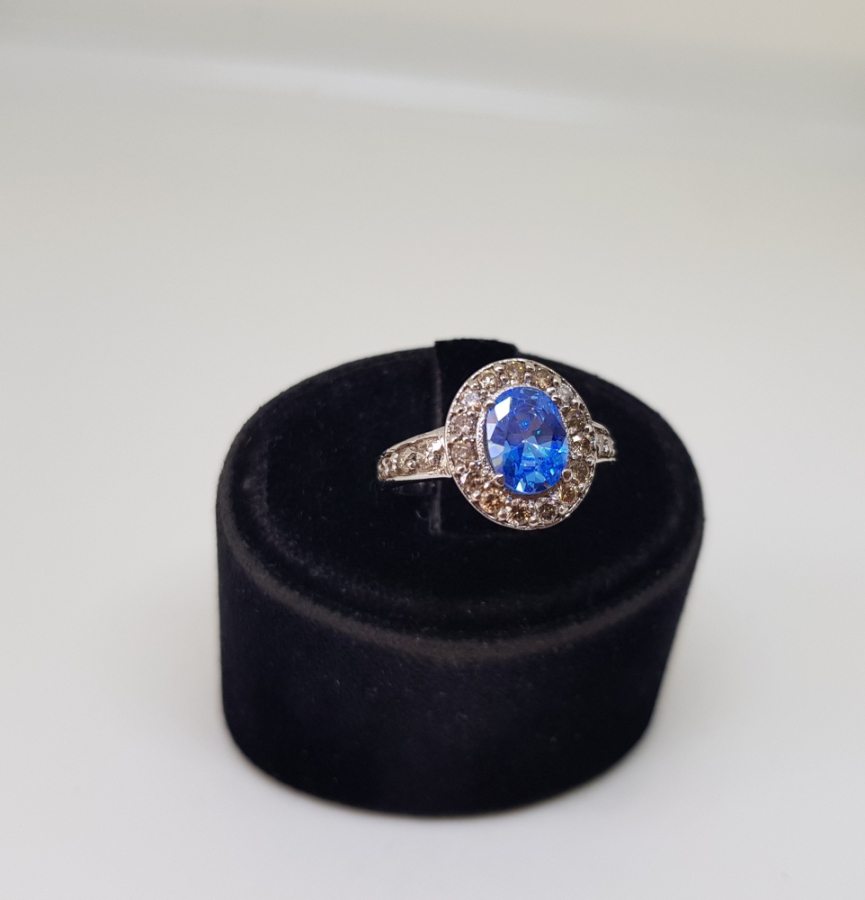 PIRLANTA VE AQUAMARİN TAŞLI YUVARLAK MODEL YÜZÜK