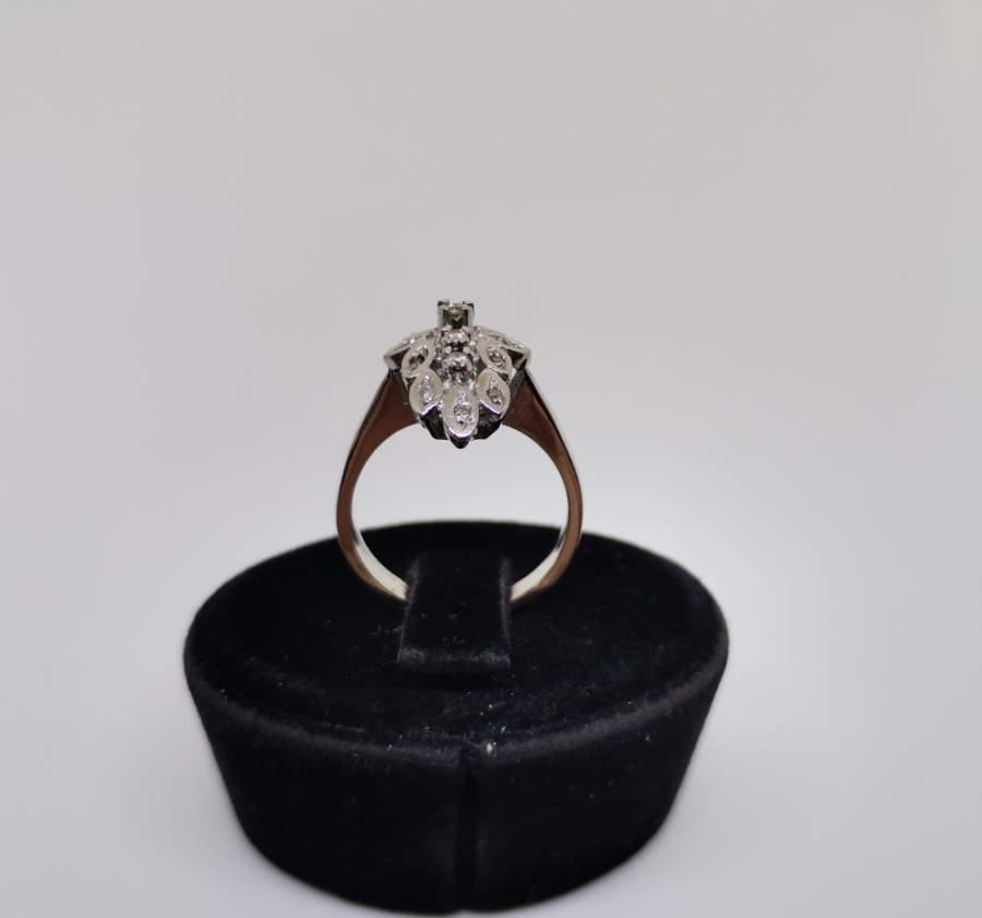 UZUN MEKİK MODELİ PIRLANTA TAŞLI YÜZÜK