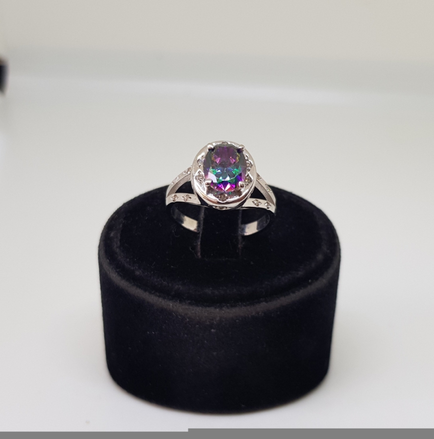 AMETİST VE PIRLANTA TAŞLI ELİPS MODE YÜZÜK