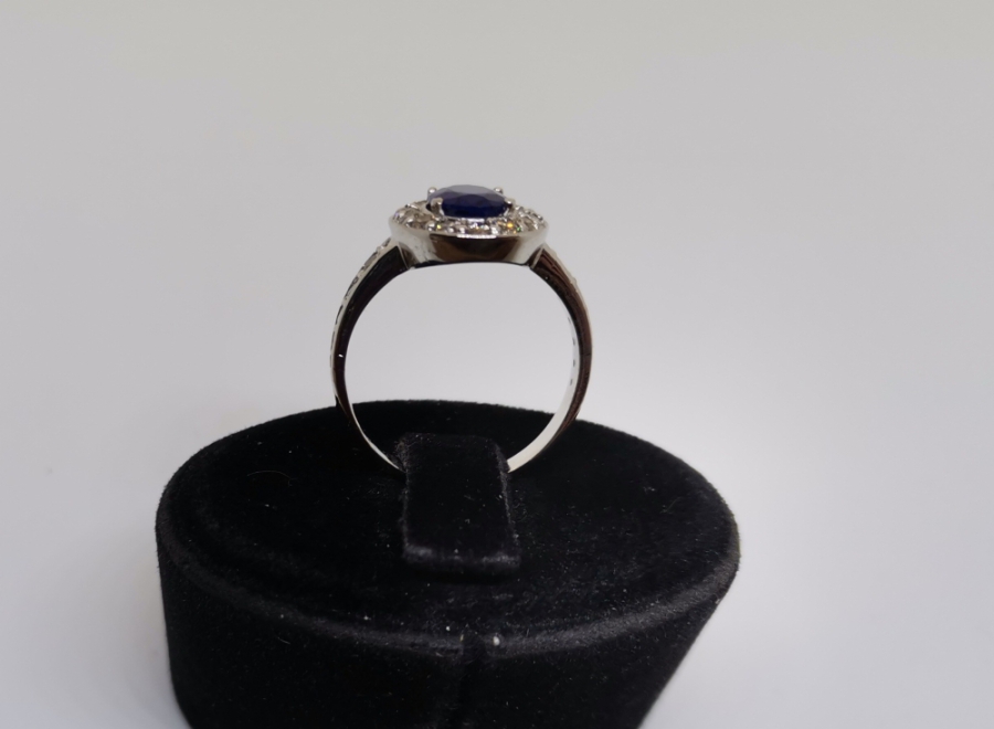 SAFİR VE PIRLANTA TAŞLI GUBUR MODEL YÜZÜK