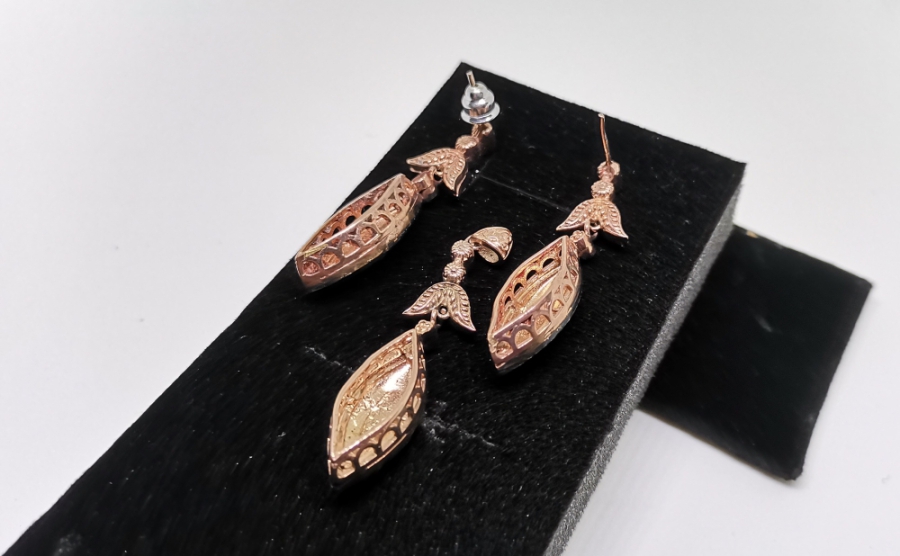 MEKİK MODELİ ELMAS TAŞLI KOLYE KÜPE TAKIMI