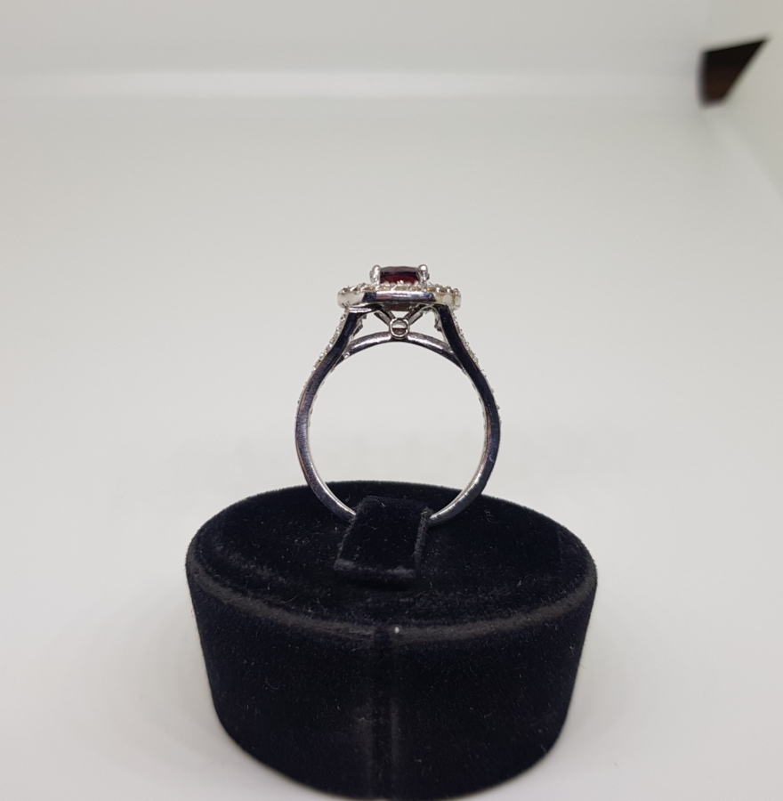 PIRLANTA VE GARNET TAŞLI NAZAR MODELİ YÜZÜK