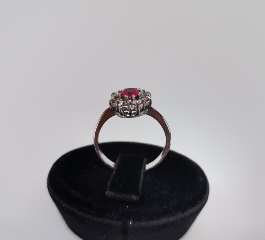 GARNET VE PIRLANTA TAŞLI YILDIZ MODEL YÜZÜK