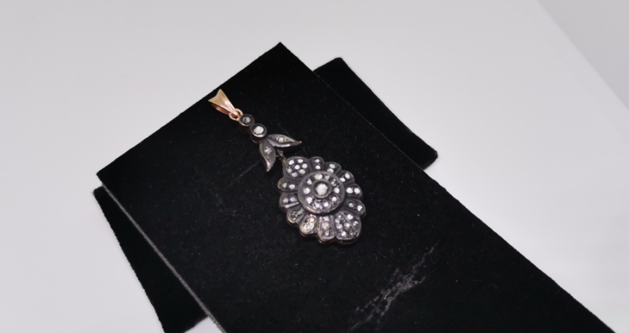 ELMAS TAŞLI GÜNEŞ MODEL KOLYE UCU