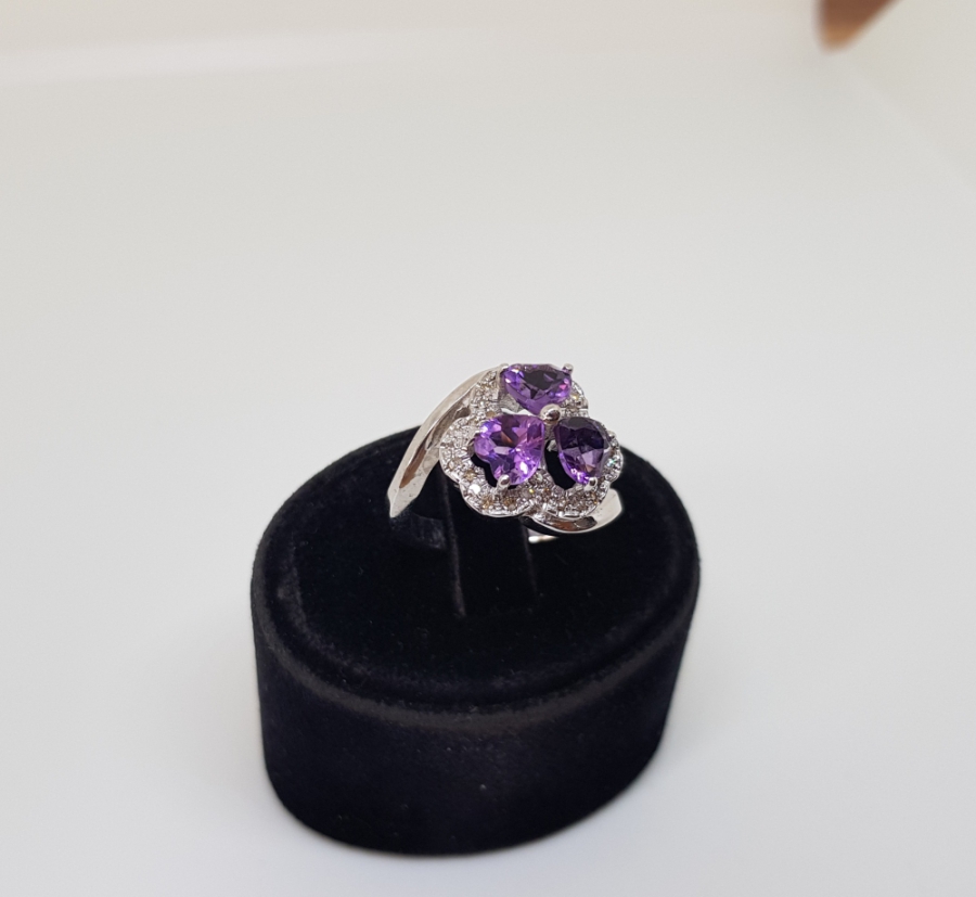 PIRLANTA VE AMETİST TAŞLI YONCA MODELİ YÜZÜK