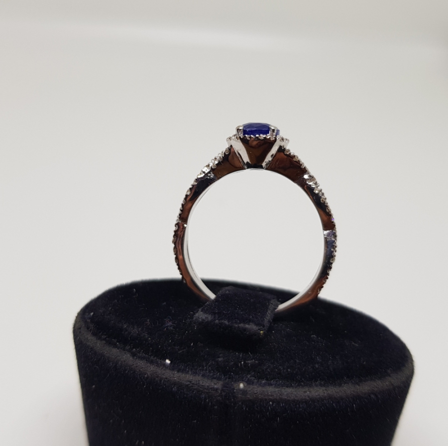 ELİPS MODEL HAS SAFİR VE PIRLANTA TAŞLI YÜZÜK