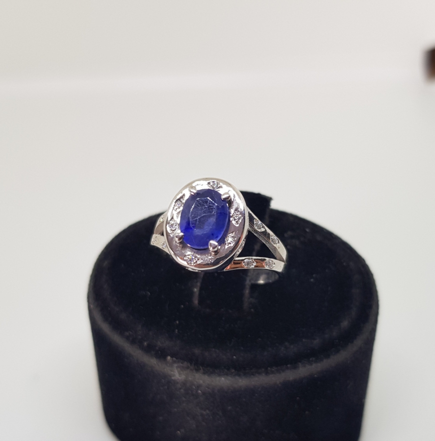 SAFİR VE PIRLANTA TAŞLI GİRİT MODELİ YÜZÜK