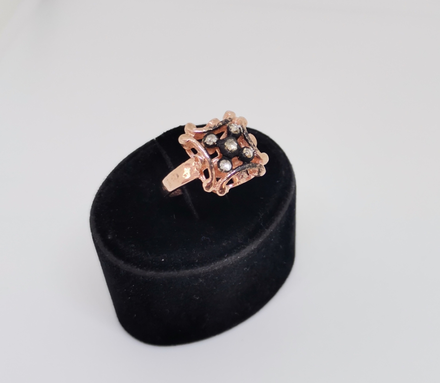 KARE MODEL ELMAS TAŞLI YÜZÜK