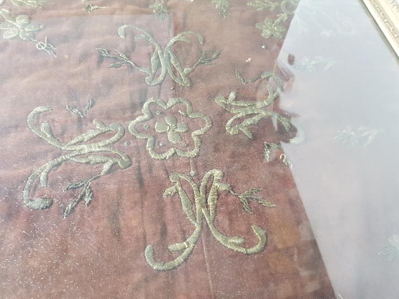 OSMANLI DÖNEMİ ALTIN SIRMA İŞLEMELİ BİNDALLI BOHÇA