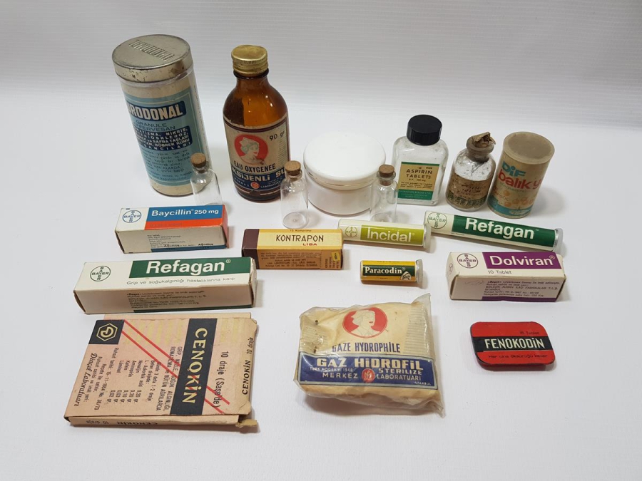 TIP TARİHİ: ANTİKA İLAÇ KUTULARI