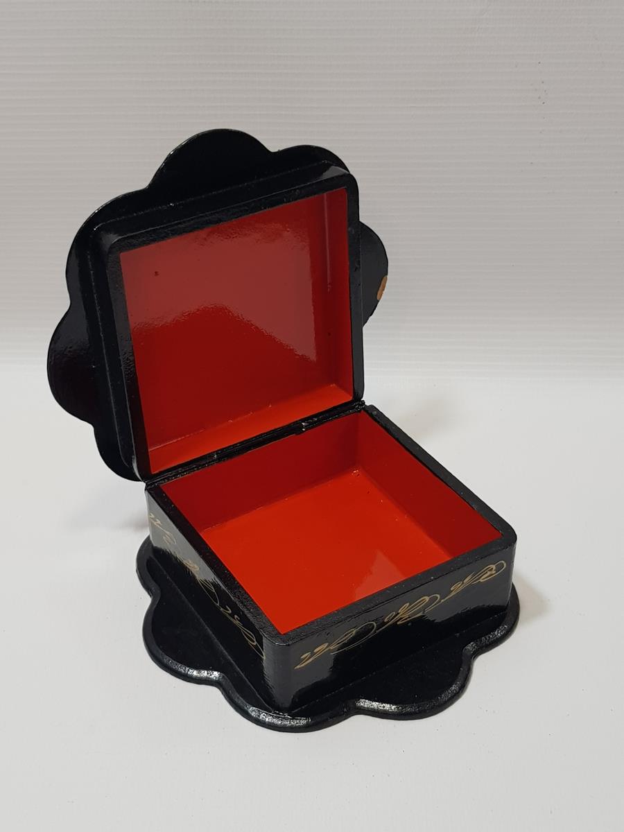 ANTİKA PAPİER MACHE KUTU