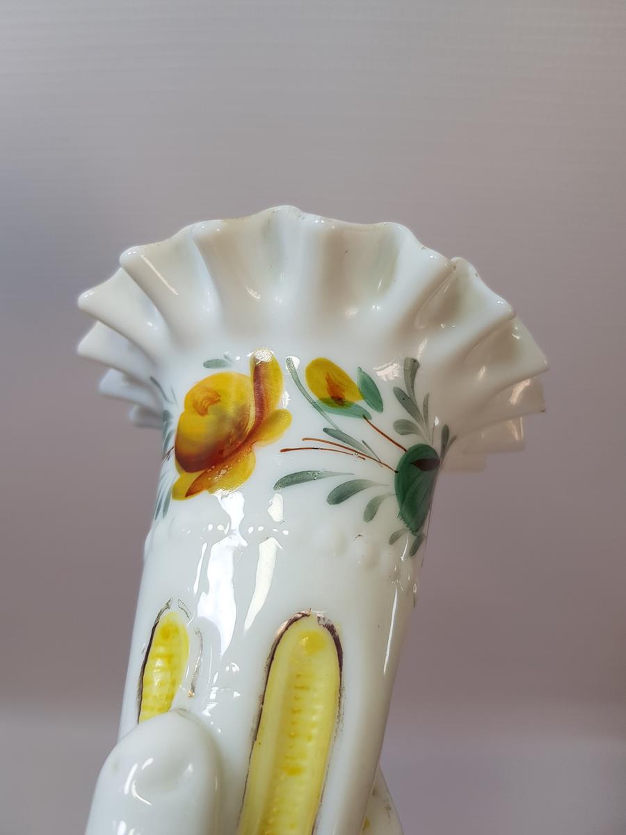 OSMANLI DÖNEMİ HANIMELİ FORMLU OPAL VAZO