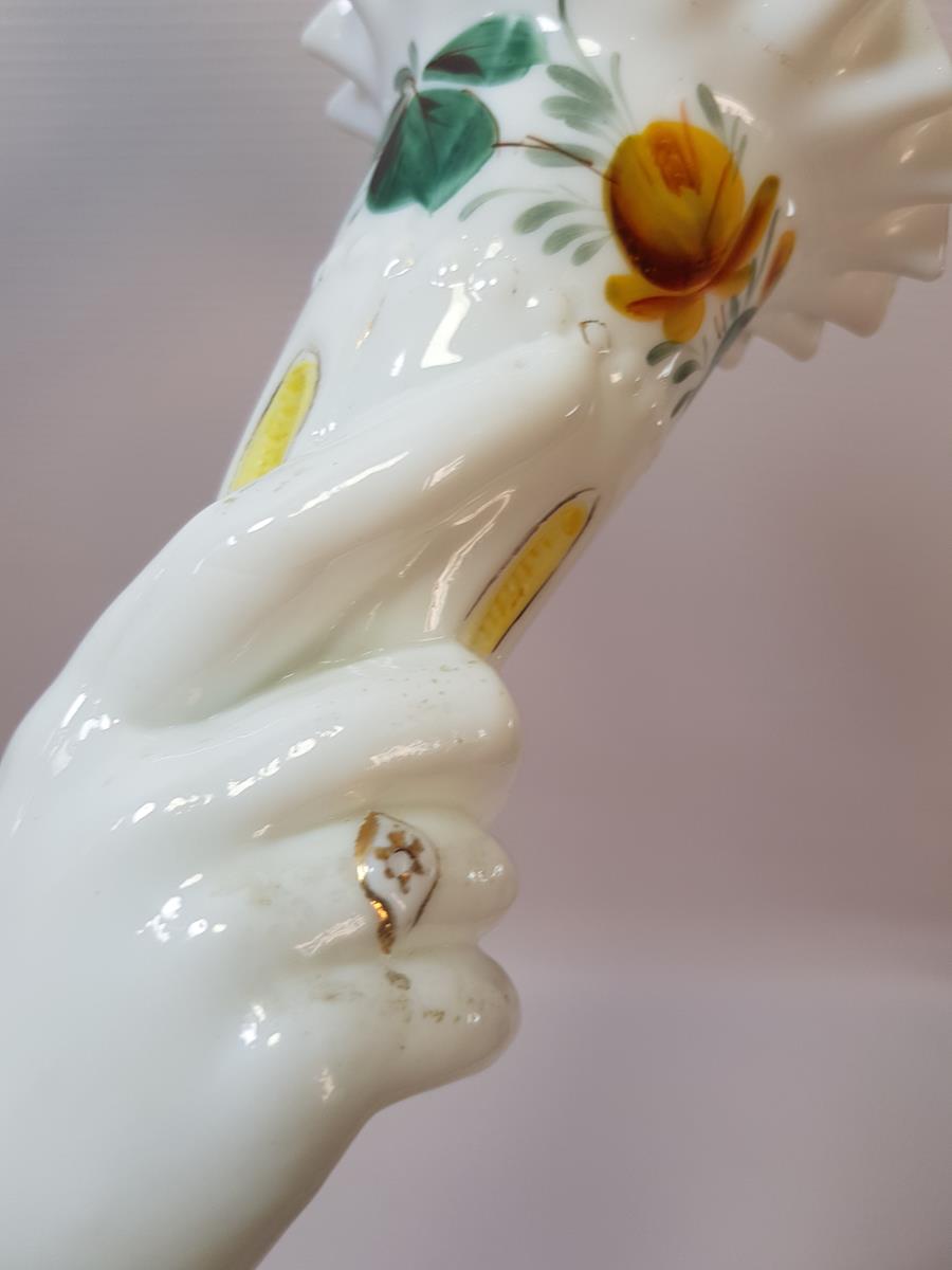 OSMANLI DÖNEMİ HANIMELİ FORMLU OPAL VAZO