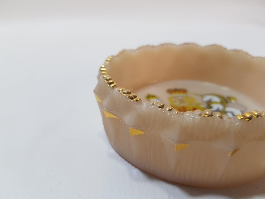 1953 KRALİÇE ELİZABETH'İN TAÇ GİYME TÖRENİ HATIRASI OPAL ÇEREZLİK