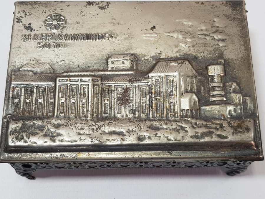 ŞEKER SANAYİİNDE 50. YIL KAPAKLI ŞEKERLİK