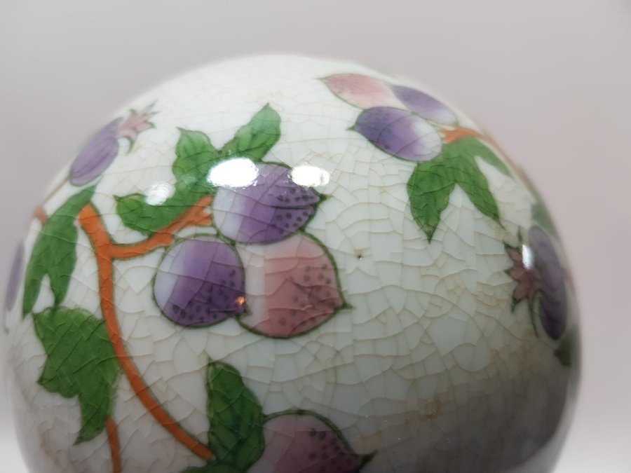 ANTİKA EL BOYAMA PORSELEN SÜS TOPU