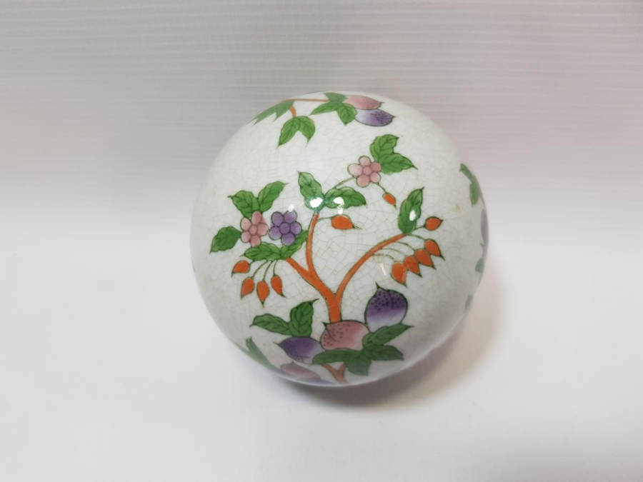 ANTİKA EL BOYAMA PORSELEN SÜS TOPU