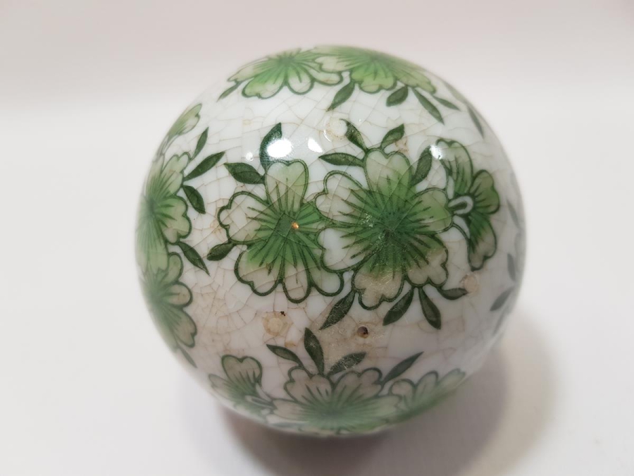 ANTİKA EL BOYAMA PORSELEN SÜS TOPU