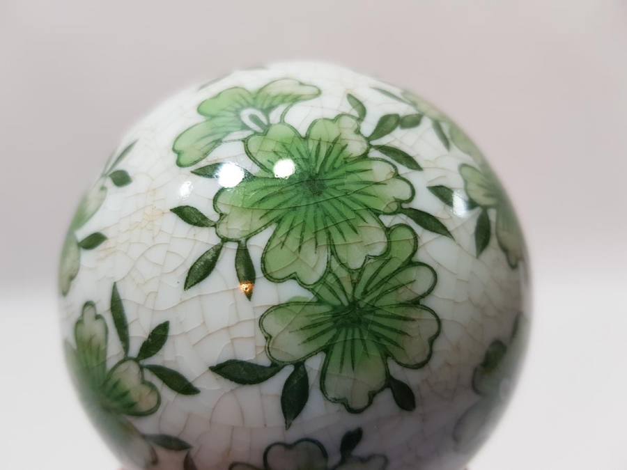 ANTİKA EL BOYAMA PORSELEN SÜS TOPU