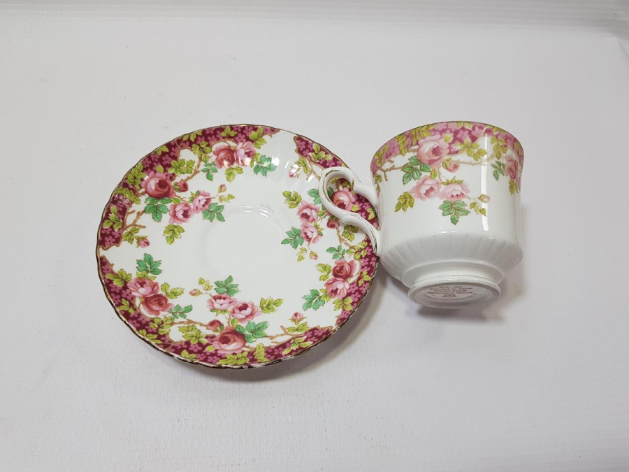 ROYAL STAFFORD PORSELEN KAHVE FİNCANI