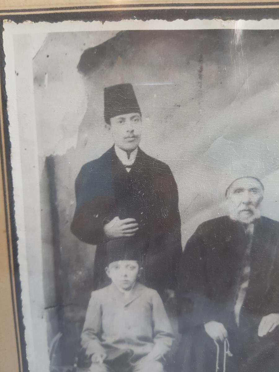 OSMANLI SUBAY VE AİLESİ FOTOĞRAFI