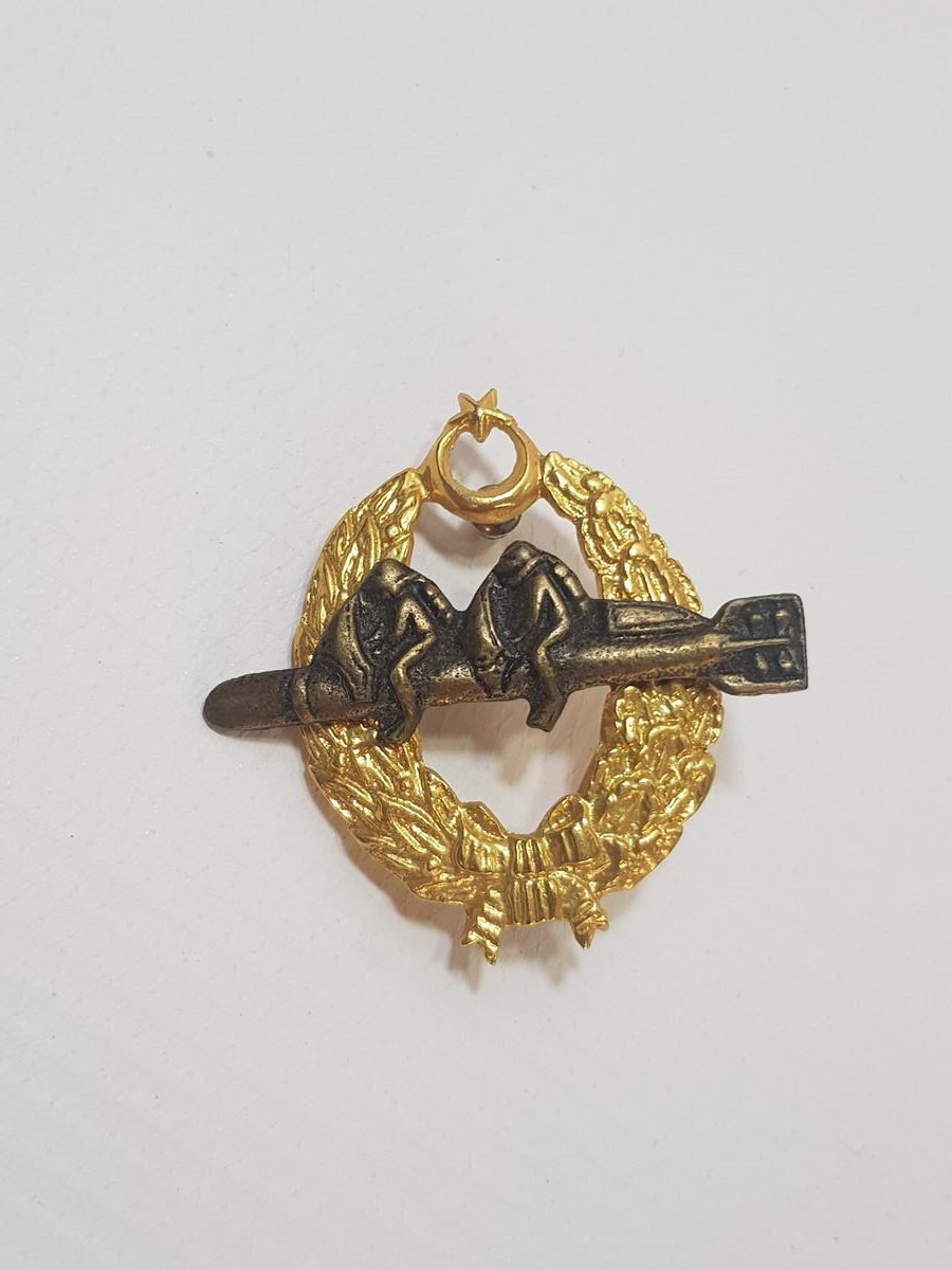 TÜRK DENİZALTI FİLOSU SUBAY BRÖVESİ