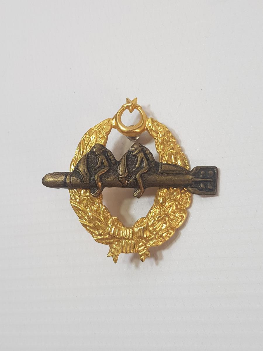 TÜRK DENİZALTI FİLOSU SUBAY BRÖVESİ