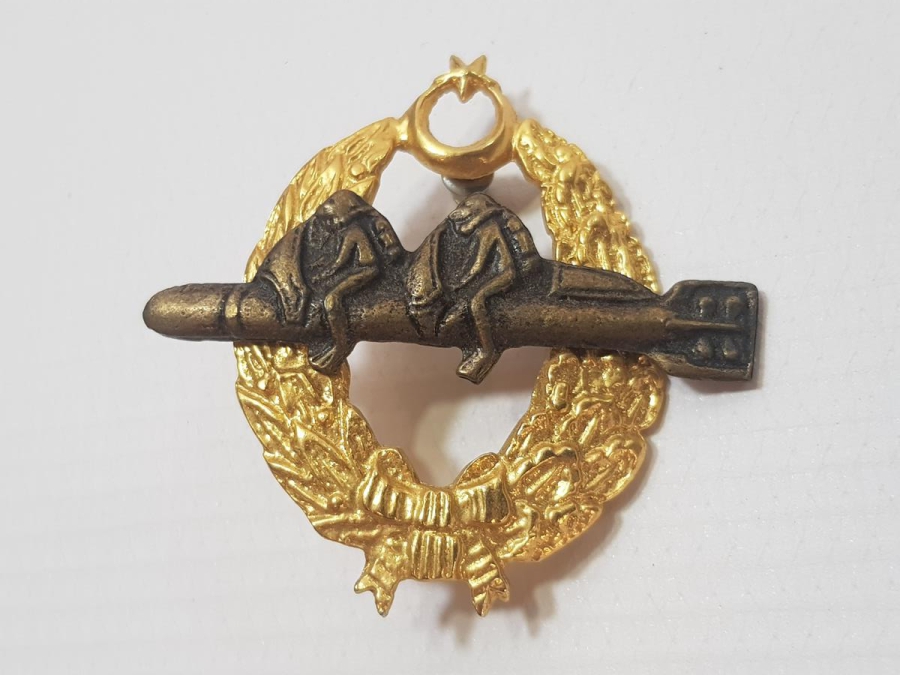 TÜRK DENİZALTI FİLOSU SUBAY BRÖVESİ