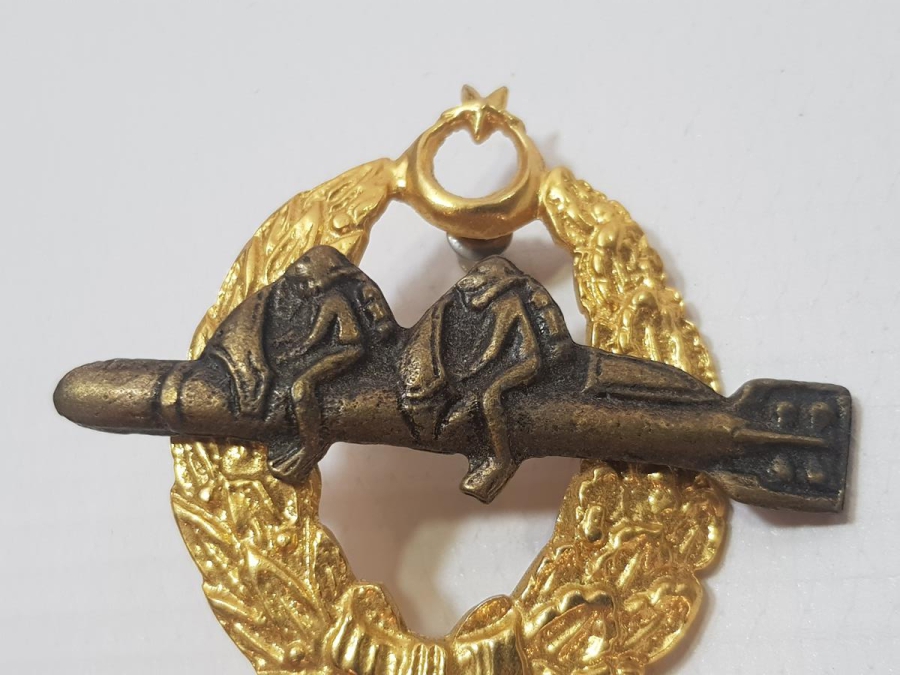 TÜRK DENİZALTI FİLOSU SUBAY BRÖVESİ