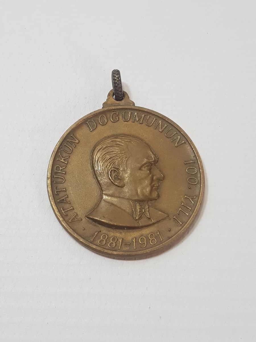 ŞANLIURFA AKPINAR TÜNELİ AÇILIŞINA VE ATATÜRK'ÜN DOĞUMUNUN 100. YILINA ÖZEL BASILMIŞ BÜYÜK BOY MADALYON