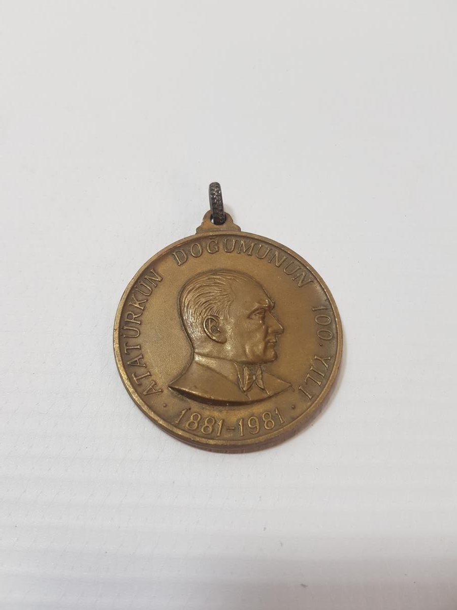 ŞANLIURFA AKPINAR TÜNELİ AÇILIŞINA VE ATATÜRK'ÜN DOĞUMUNUN 100. YILINA ÖZEL BASILMIŞ BÜYÜK BOY MADALYON