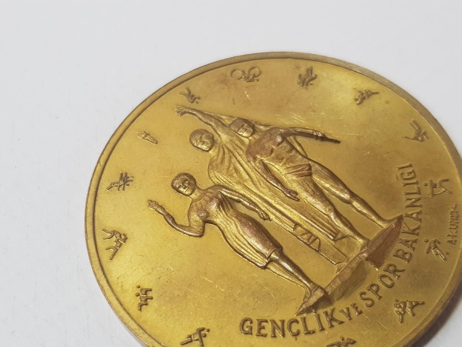 1973 TÜRKİYE CUMHURİYETİ'NİN 50. YILI ALTIN KAPLAMA MADALYA